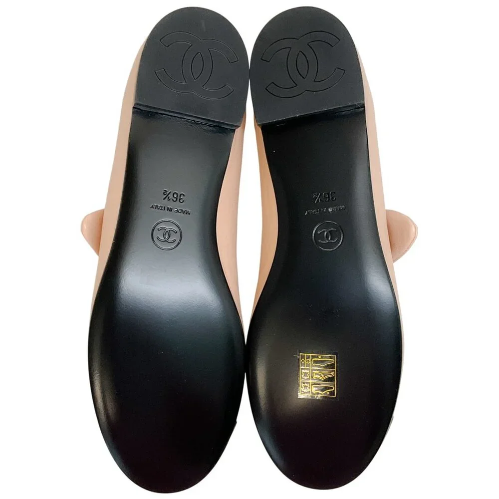 Chanel 2024 Beige / Black Cap Toe Mary Jane Flats - Picture 6 of 6